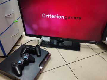 01-200742819: Sony playstation 3 slim 320gb