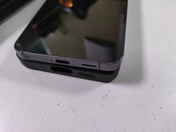 01-200792457: Samsung galaxy s24 8/128gb