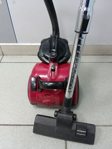 Б/в Пилосос Grunhelm gvc8216r 01-200796963