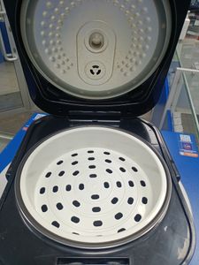 Б/в Мультиварка Magio mg-411 01-200801876