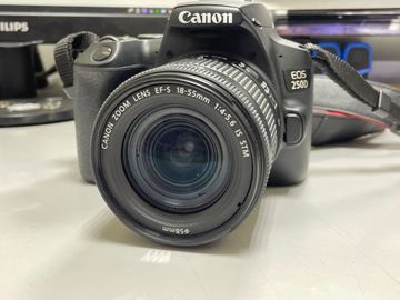 Б/у Фотоаппарат Canon eos 250d kit 18-55mm ef-s is stm 01-200804556