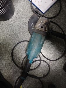 Б/в Кутова шліфмашина Makita ga9020s 01-200830744