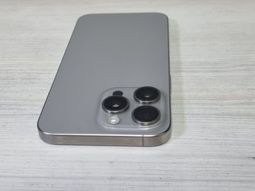 Б/у Мобильный телефон Apple iphone 15 pro max 256gb 01-200833151