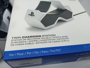 Б/в Зарядний пристрій для геймпада Sony dualsense charging station 01-200836265