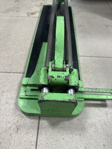 Б/в Плиткоріз ручний Favorit 11-226 01-200841679