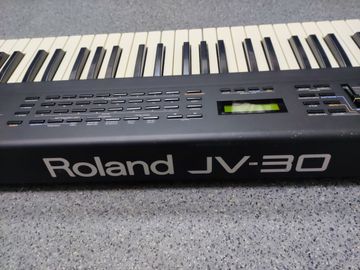 Б/в Синтезатор Roland jv-30 01-200855528