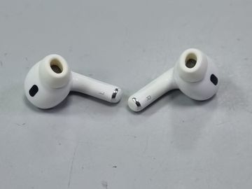 Б/в Навушники Apple airpods pro 2nd generation with magsafe charging case usb-c 01-200824657