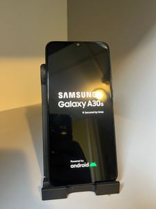 Б/в Мобільний телефон Samsung galaxy a30s 4/64gb 01-200901316