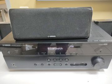 Б/у Домашний кинотеатр Yamaha av-ресівер yamaha rx-v385+сабуфер ns-sw050+4 колонки ns-b40+ns-c40 01-200905108