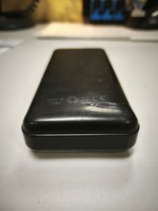 Б/в Зарядний пристрій Realpower без модели 01-200912143