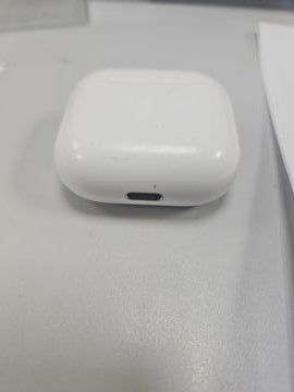 Б/у Наушники Apple airpods 4 01-200870582