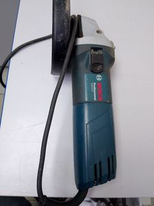 Б/у Угловая шлифмашина Bosch gws 670 professional 01-200923567