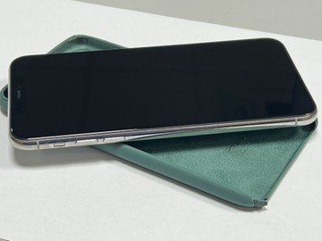 Б/у Мобільний телефон Apple iphone 11 pro max 256gb 01-200912092