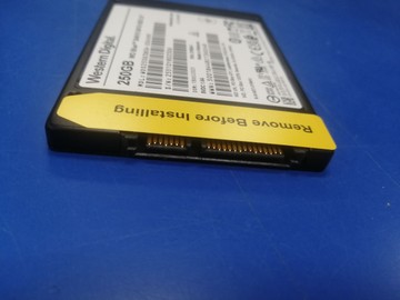 Б/в Ssd накопичувач Wd blue sa510 250 gb 01-200932628