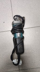 Б/в Кутова шліфмашина Makita 9558hn 01-200973816