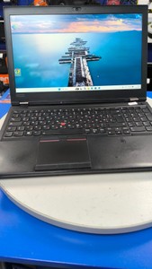 Lenovo 15/core i7 8850h ddr4/32gb ddr4/500 gb/quadro p2000