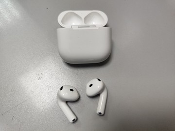 Б/в Навушники Apple airpods 4 01-200986446