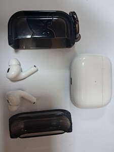Б/в Навушники Apple airpods pro 2nd generation with magsafe charging case usb-c 01-201018026