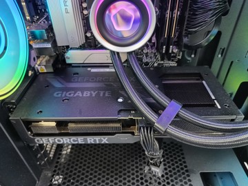 Б/в Системний блок Пк amd ryzen 5 7600x/ram 32 gb/hdd відсутній/ssd 2000 gb/nvidia rtx 4070 (geforce) 12gb gddr6x 192bit 01-201043707