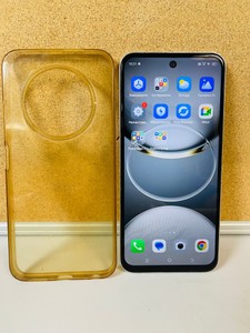 Б/в Мобільний телефон Tecno spark 30c kl5n 4/128gb 01-201064061