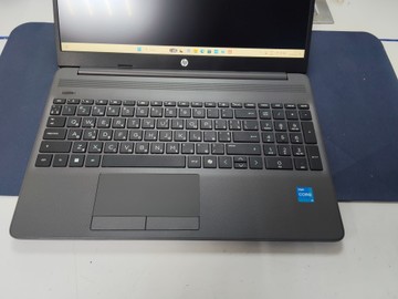 Б/в Ноутбук Hp 15/core i3-1315u ddr5/8gb ddr5/hdd *відсутній/ssd 256 gb/*інтегрована 01-201072067