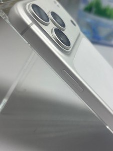Б/у Мобільний телефон Apple iphone 17 pro max 256gb esim 01-201081601