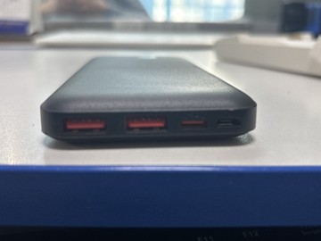 Б/в Повербанк Rivacase va2101 10000mah / 132653 01-201102090