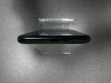 Б/у Мобільний телефон Apple iphone se 2020 64gb 01-201161739
