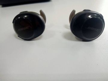 01-19000823: Bose soundsport free