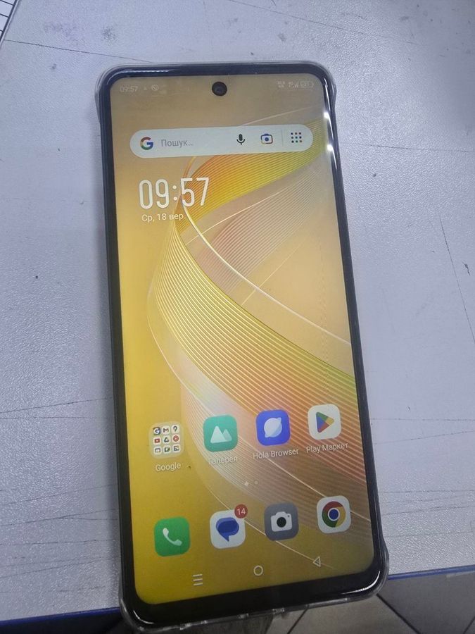 Infinix smart 8 x6525 4/64gb