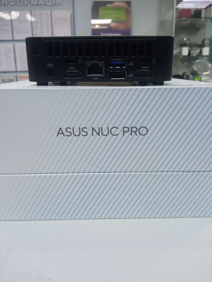 nuc pro nuc14rvk intel core 3 100u /16/256/intel hd