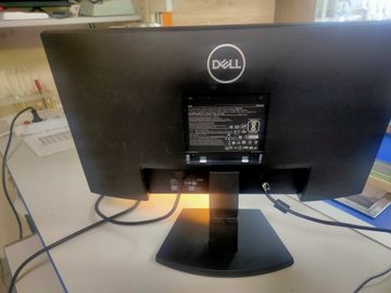 01-200743790: Dell se2222h