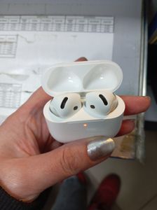 01-200767042: Apple airpods 4