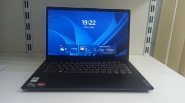 Lenovo 15/ryzen 5 5500u ddr4/8gb ddr4/hdd 1000 gb/ssd *відсутній/*інтегрована