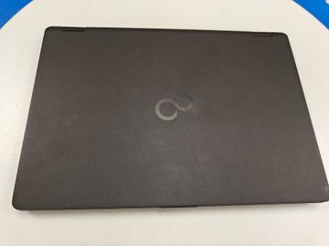 Б/в Ноутбук Fujitsu 12/core i3 8145u ddr4/8gb ddr4/hdd *відсутній/ssd 240 gb/*інтегрована 01-200803620