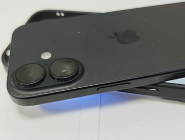 Б/у Мобильний телефон Apple iphone 16 128gb 01-200812832