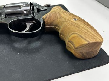 Б/у Пневматический пистолет Zbroia profi 3 дерево 01-200814251