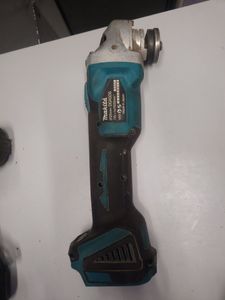 Б/у Угловая шлифмашина Makita dga 506 + 2акб + зп 01-200833431