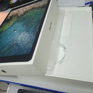 Б/в Планшет Apple ipad pro 12.9 2gen 2017 256gb wi-fi+lte 01-200845339