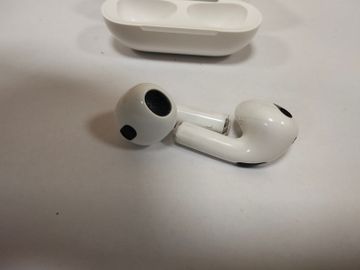 Б/в Навушники Apple airpods 3rd generation 01-200831379