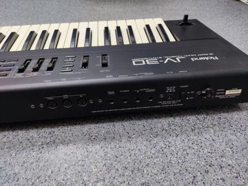 Б/в Синтезатор Roland jv-30 01-200855528