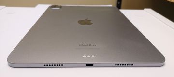 Б/в Планшет Apple ipad pro 11 2022 wi-fi 128gb 01-200860083