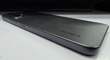 Б/в Мобільний телефон Infinix smart 10 4/128gb 01-200885349