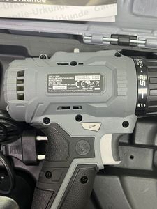 Б/в Шурупокрут Ferrex cdt218bff.9 1акб 2ah зп 01-200897017