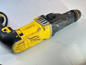 Б/в Перфоратор Dewalt d25143k 01-200910103