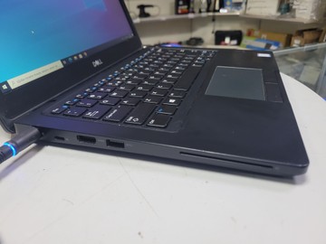Б/в Ноутбук Dell 12/core i5 8350u ddr4/8gb ddr4/ssd 256 gb/*інтегрована 01-200945710