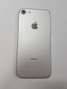 Б/в Мобільний телефон Apple iphone 7 32gb 01-200995652