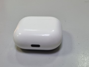 Б/в Навушники Apple airpods 4 01-200958338