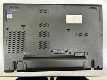 Б/в Ноутбук Lenovo core i3 6100u ddr3/4gb ddr3/hdd *відсутній/ssd 120 gb/*інтегрована 01-201003027