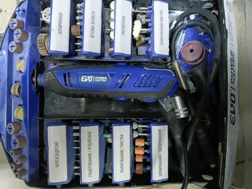 Б/в Багатофункціональний інструмент Evo cf1010+набір 01-201007722